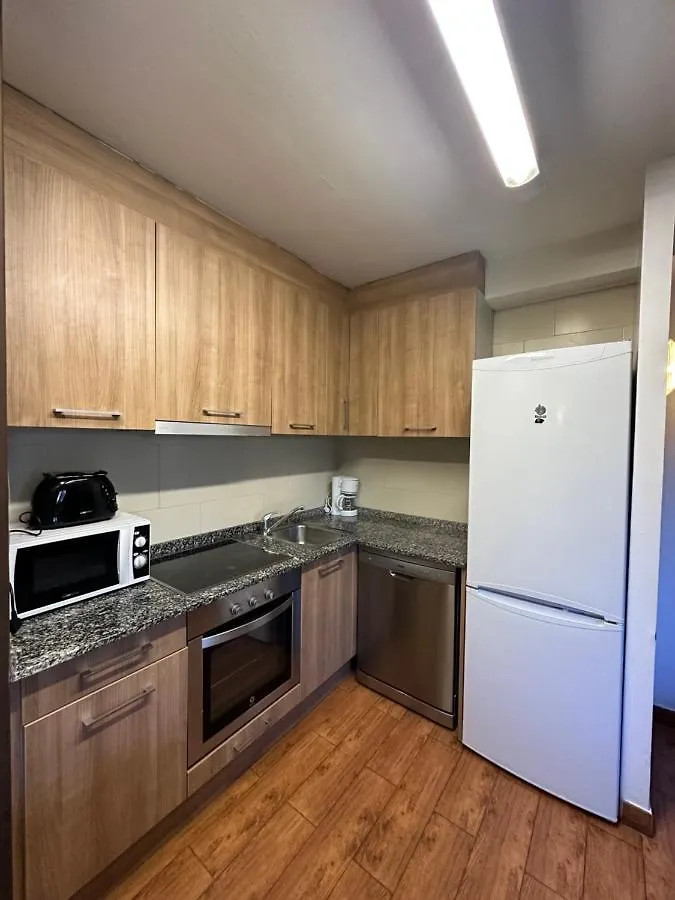 Apartaments Engait 파스데라까사 0*,  안도라
