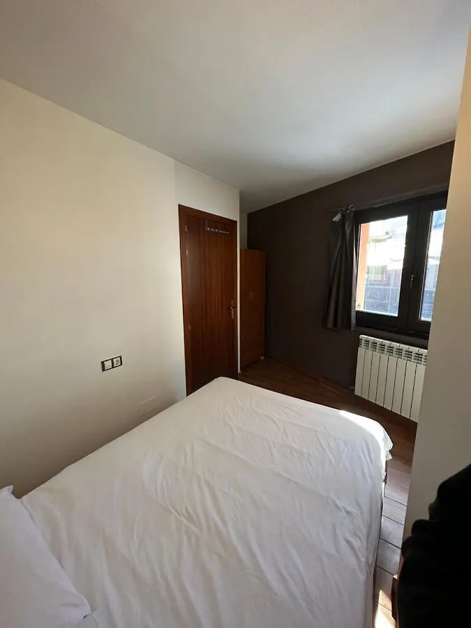 아파트 Apartaments Engait 파스데라까사