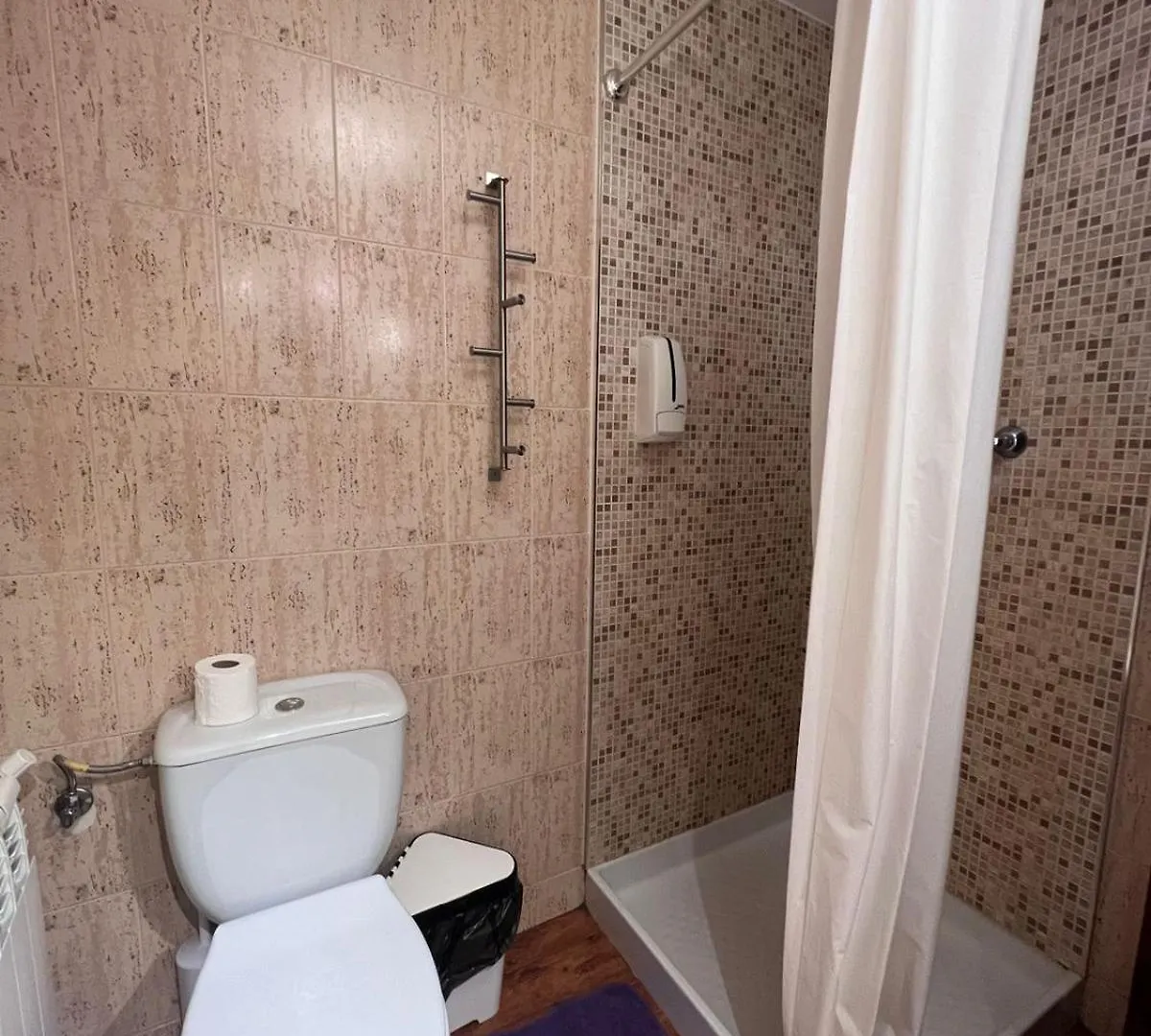 아파트 Apartaments Engait 파스데라까사